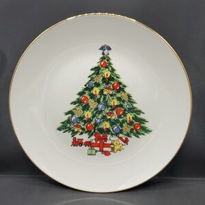 Jamestown China Christmas Tree Dinner Plate with Gold Trim 11"